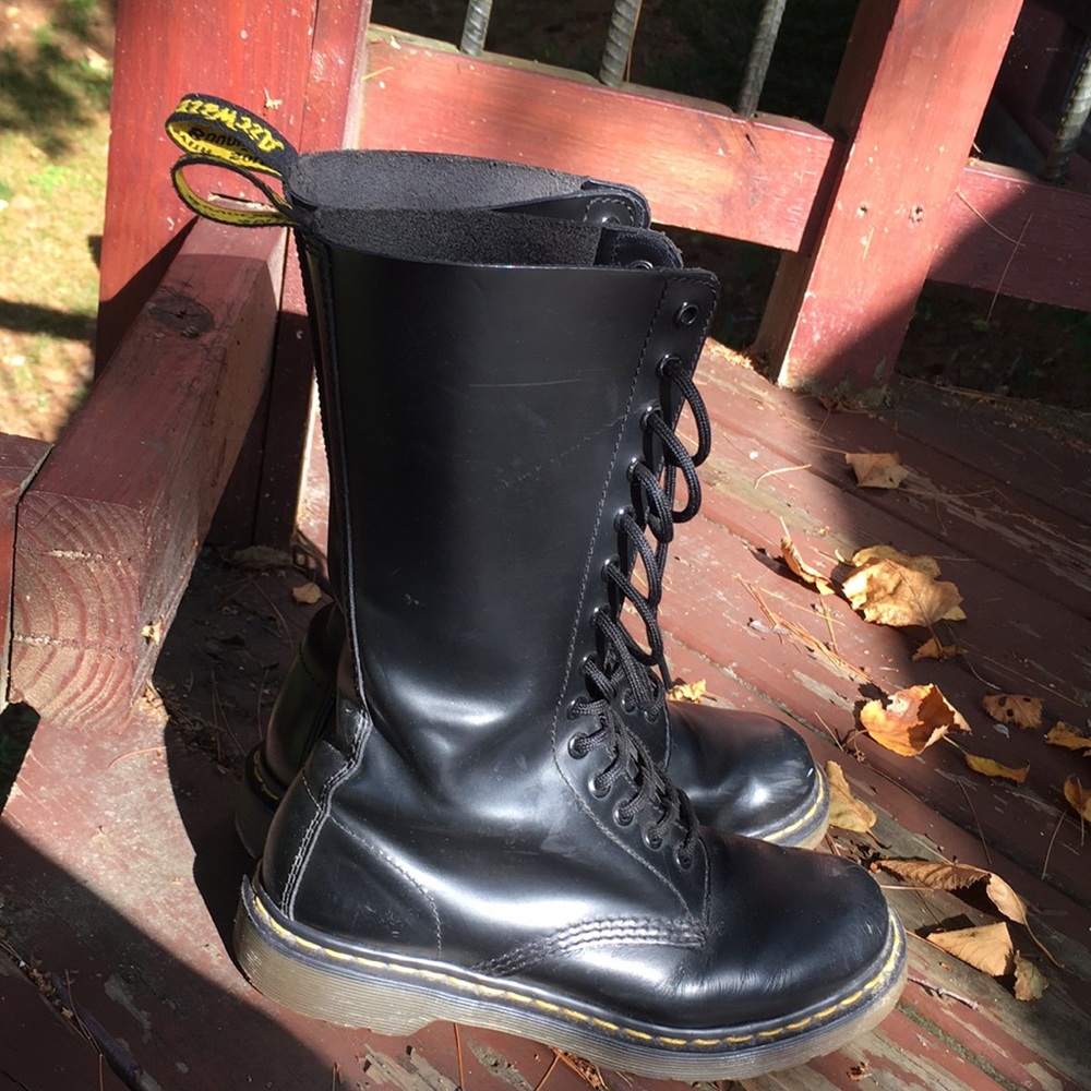 Doc Martens Tall Black Boot Women’s Size 7